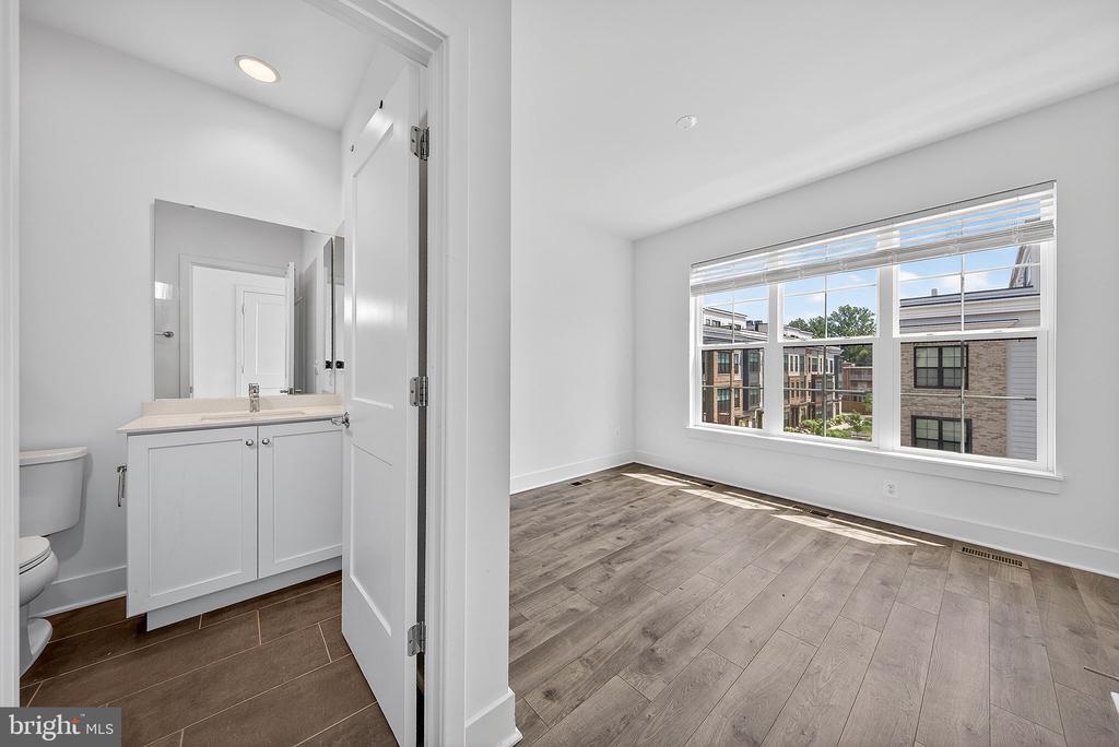 7348 BLADE DRIVE
