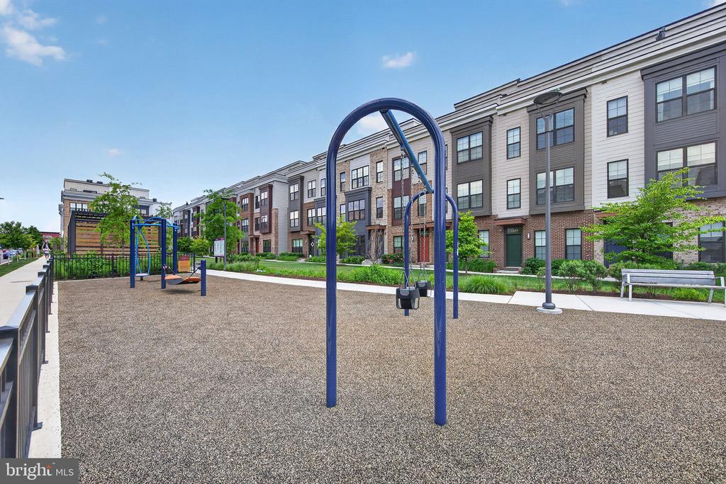7348 BLADE DRIVE