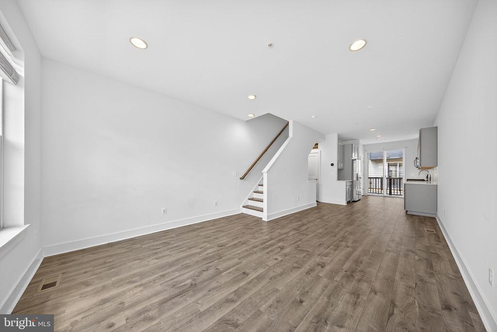 7348 BLADE DRIVE