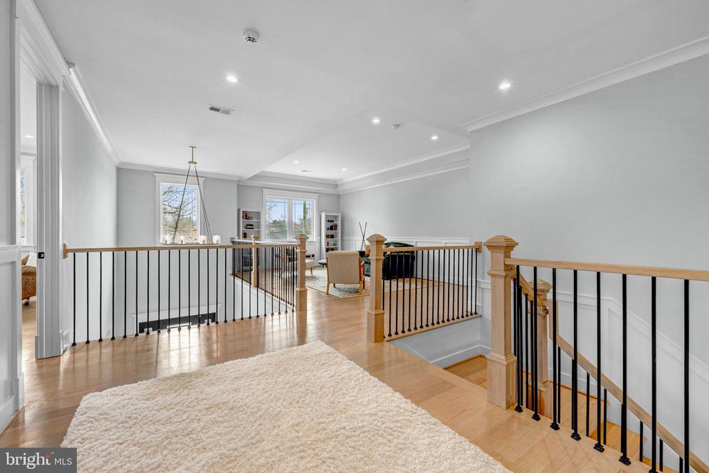 7022 HECTOR ROAD