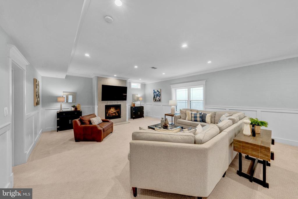7022 HECTOR ROAD