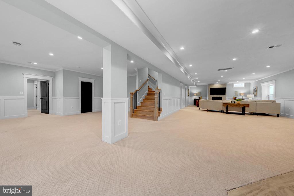 7022 HECTOR ROAD