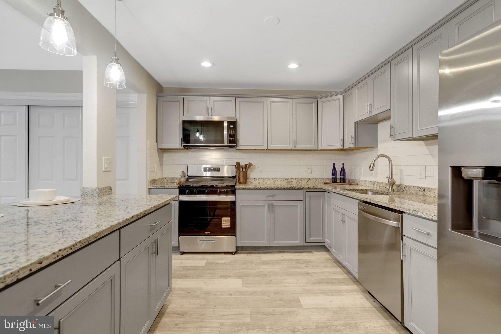 7800 DASSETT COURT 204