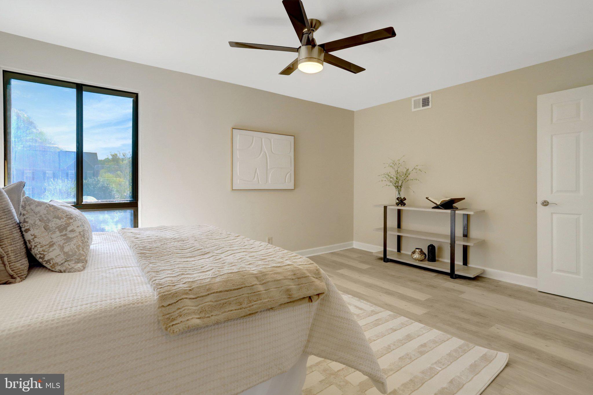 7800 DASSETT COURT 204