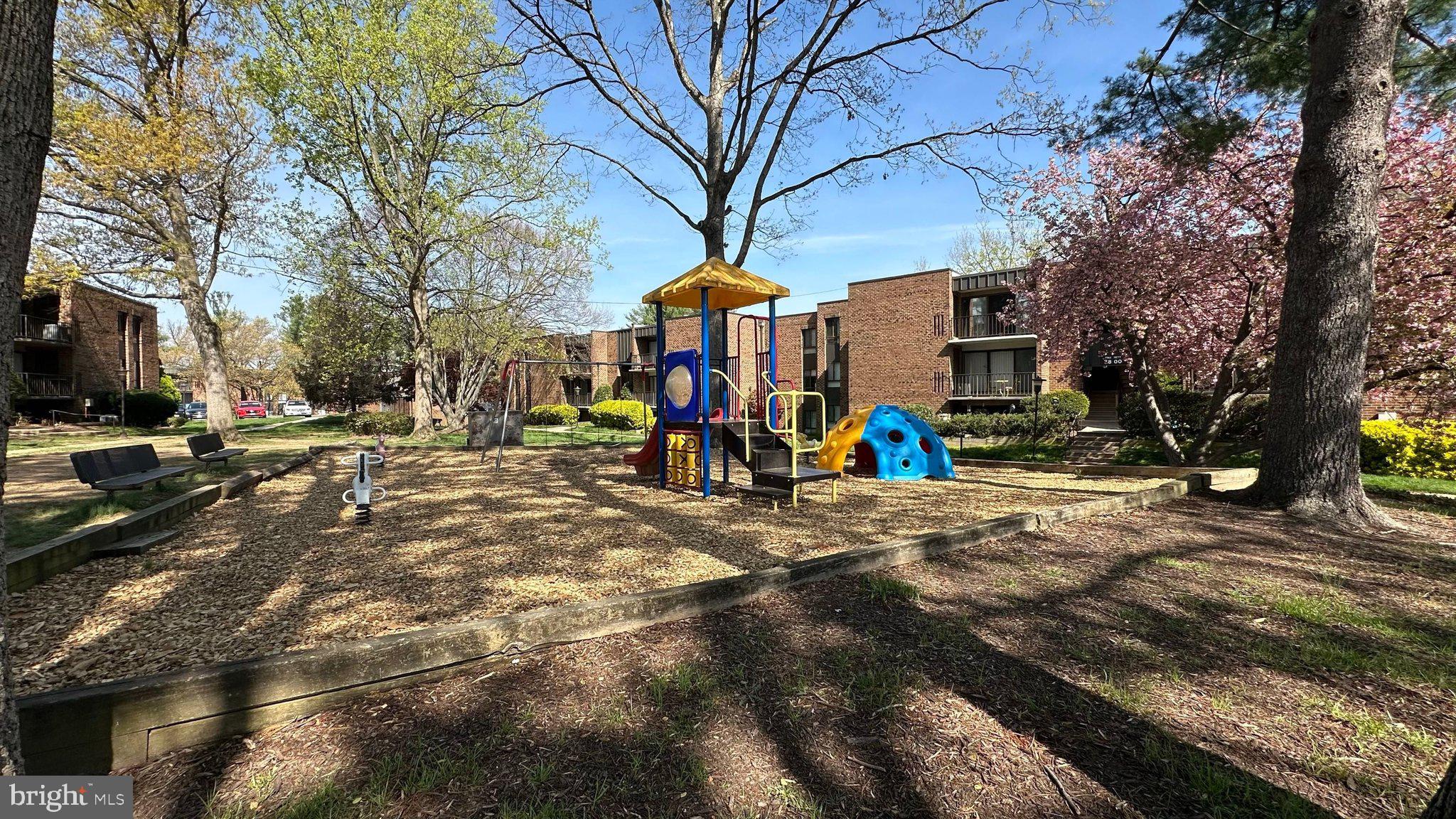 7800 DASSETT COURT 204