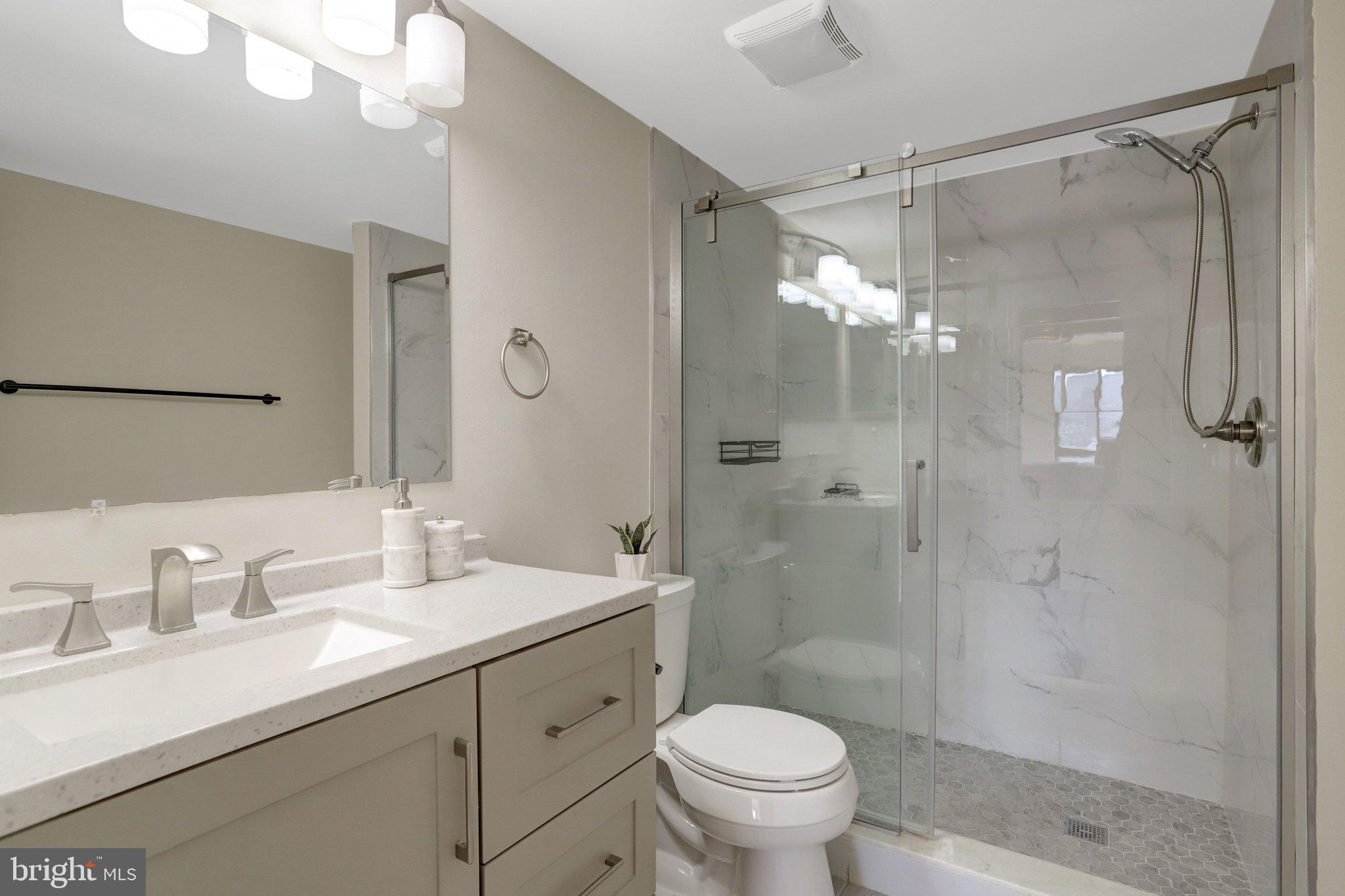 7800 DASSETT COURT 204