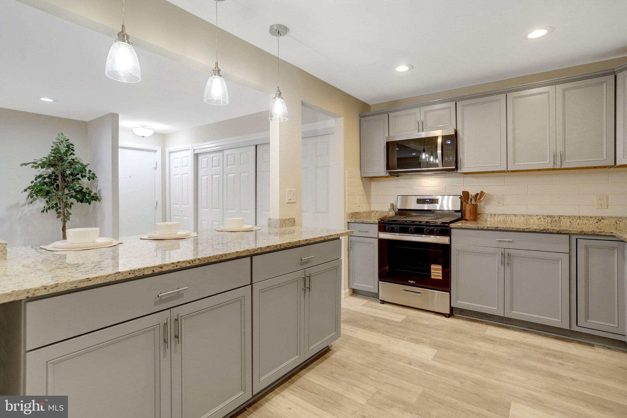 7800 DASSETT COURT 204