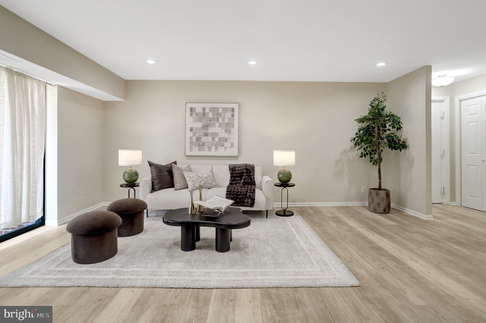 7800 DASSETT COURT 204