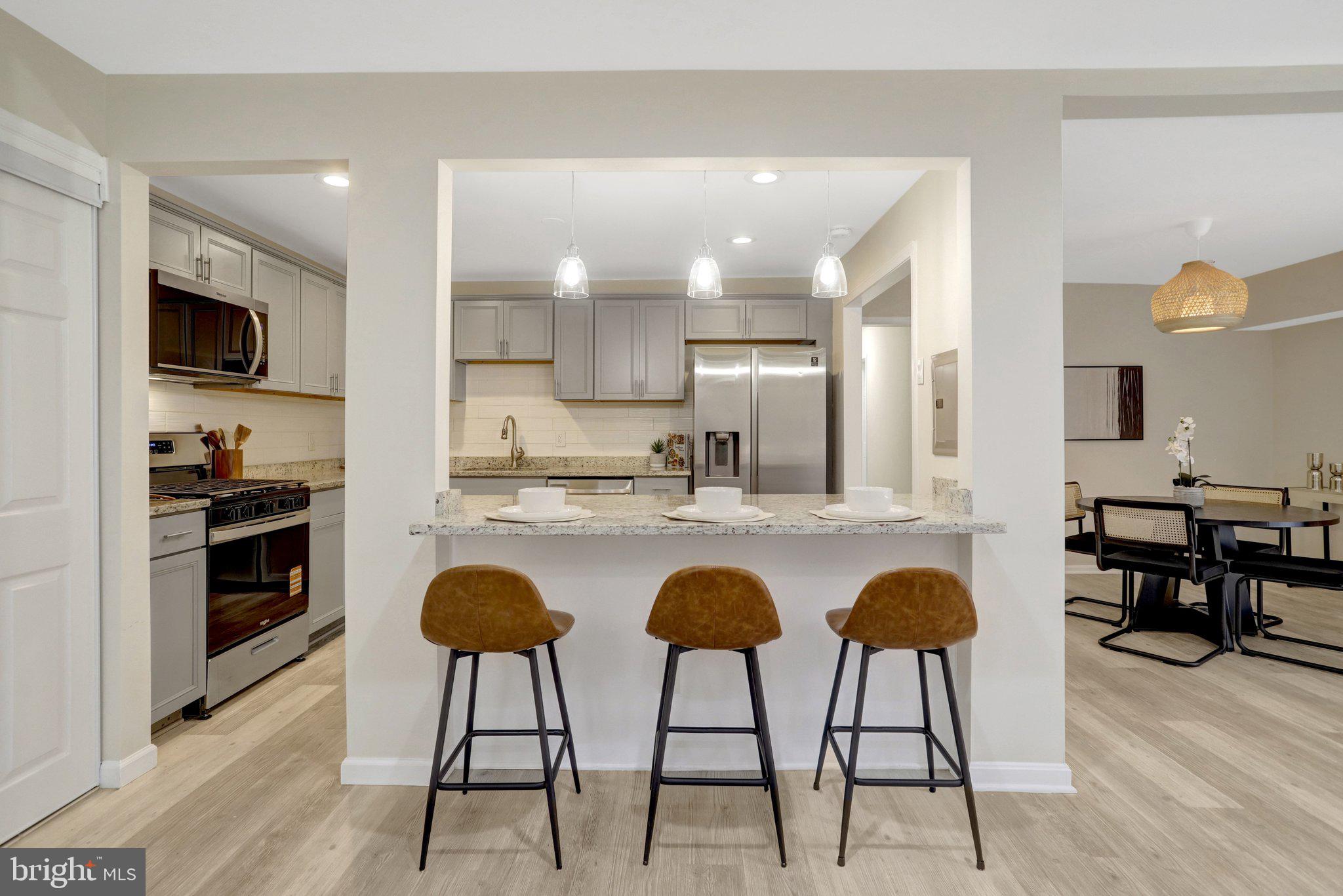 7800 DASSETT COURT 204