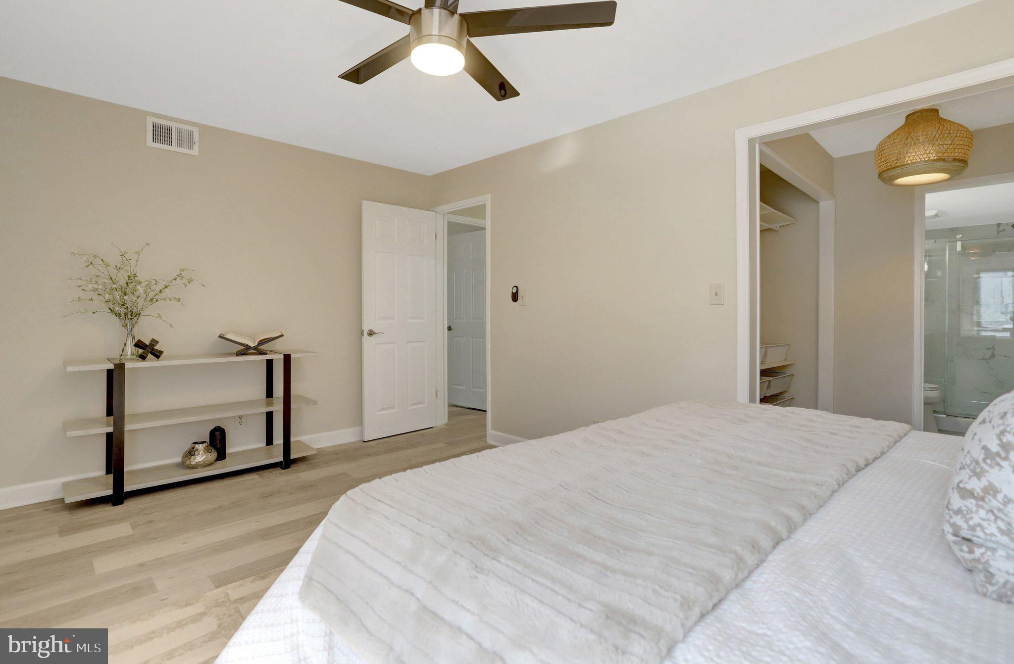 7800 DASSETT COURT 204