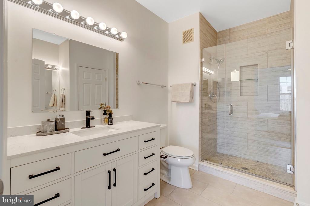 4200 MOZART BRIGADE LANE Q