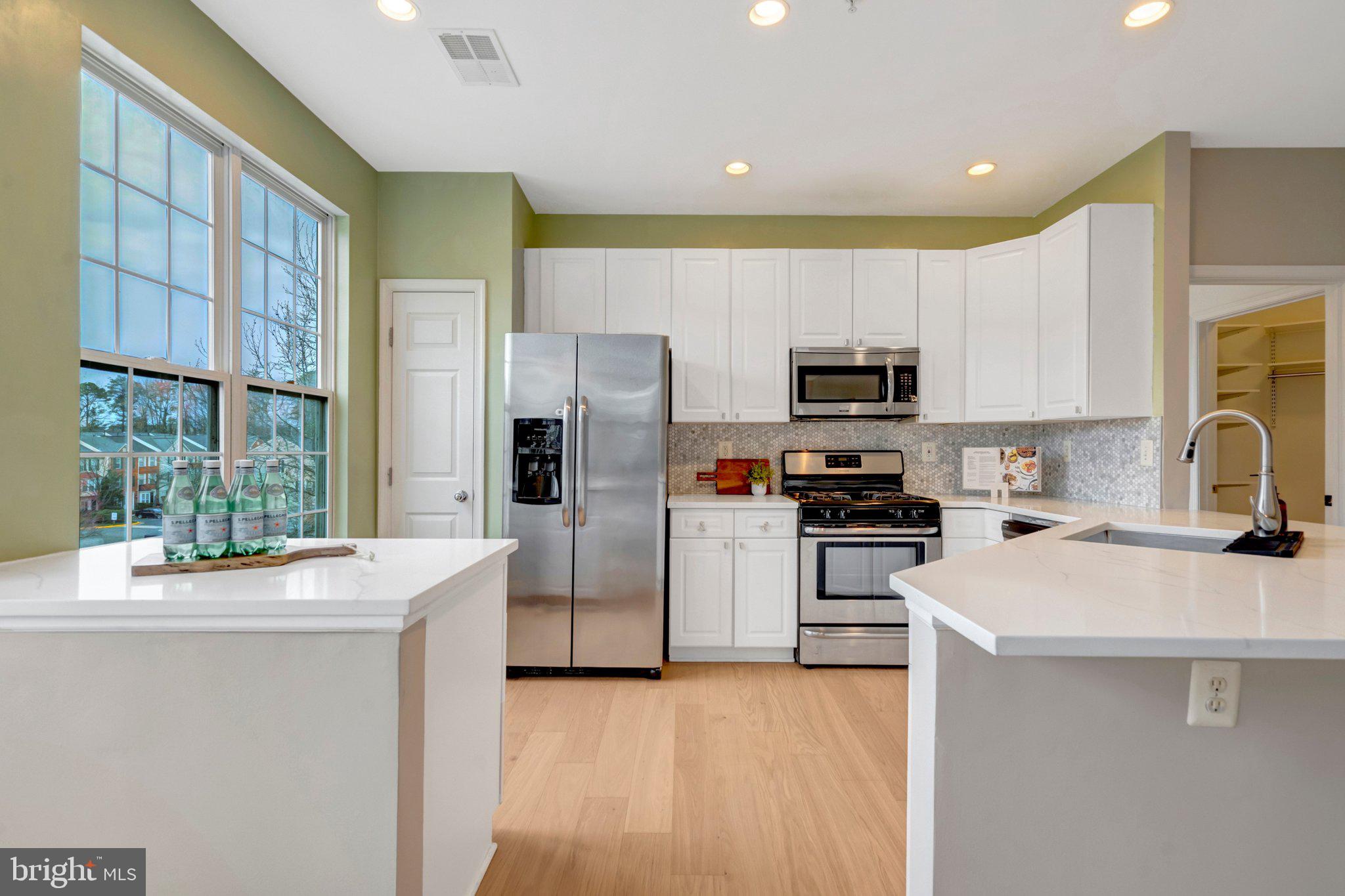 4200 MOZART BRIGADE LANE Q