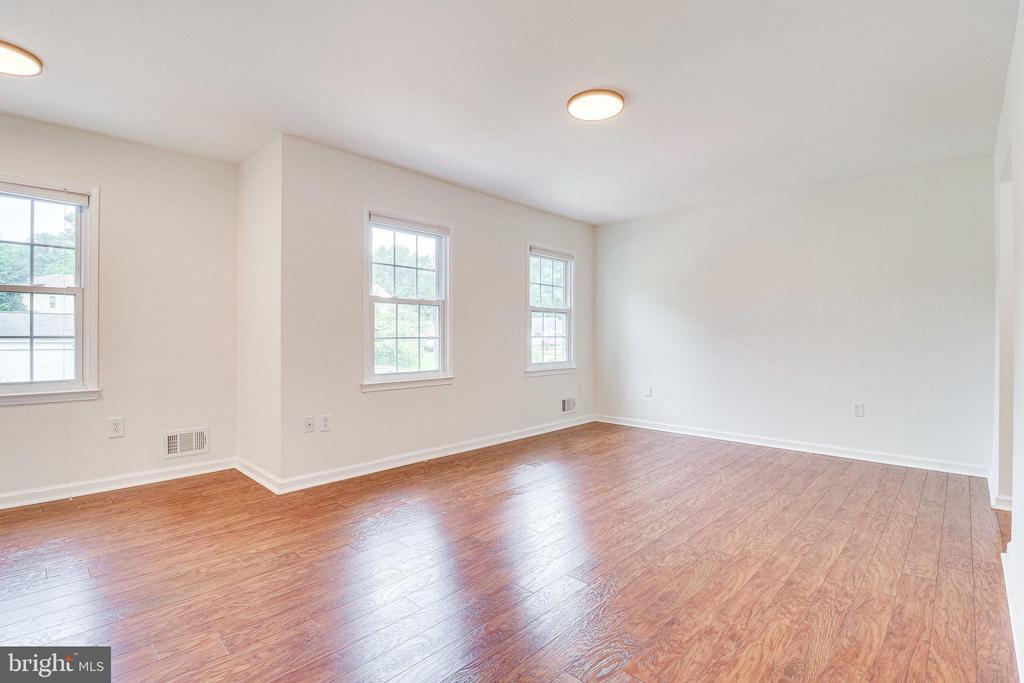 4809 TABARD PLACE