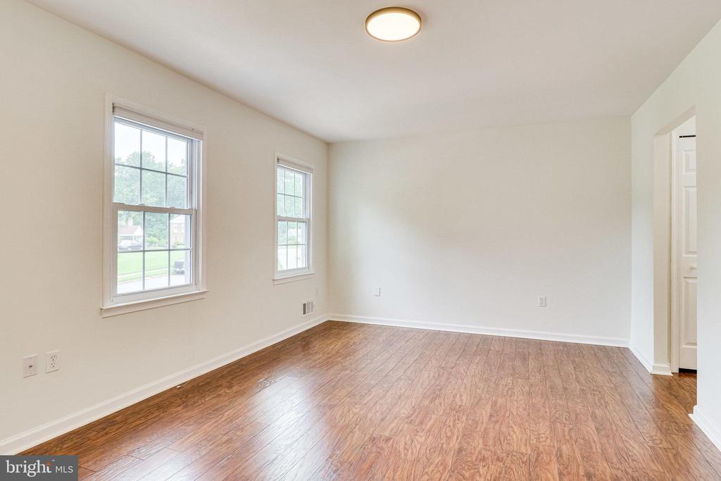 4809 TABARD PLACE