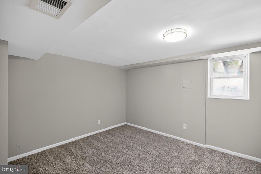 7605 POLLEN STREET