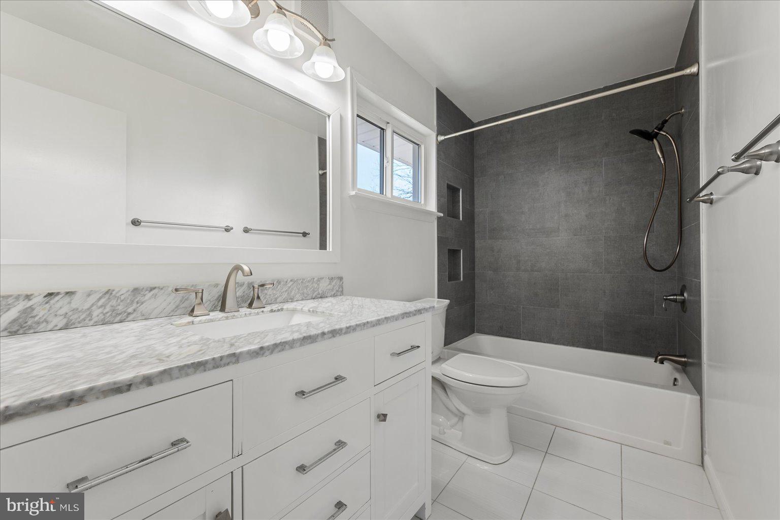 7114 XAVIER COURT