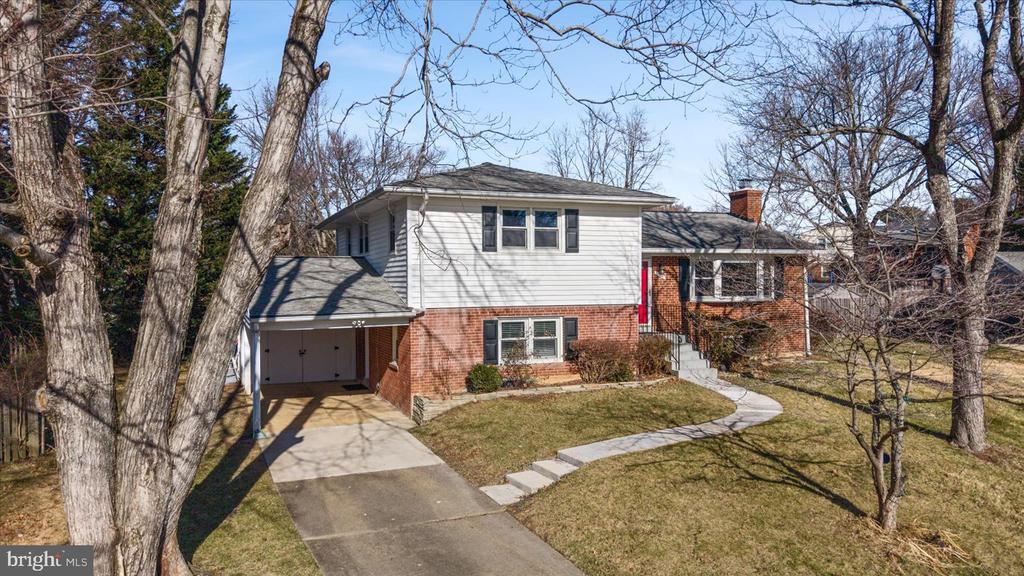 7114 XAVIER COURT