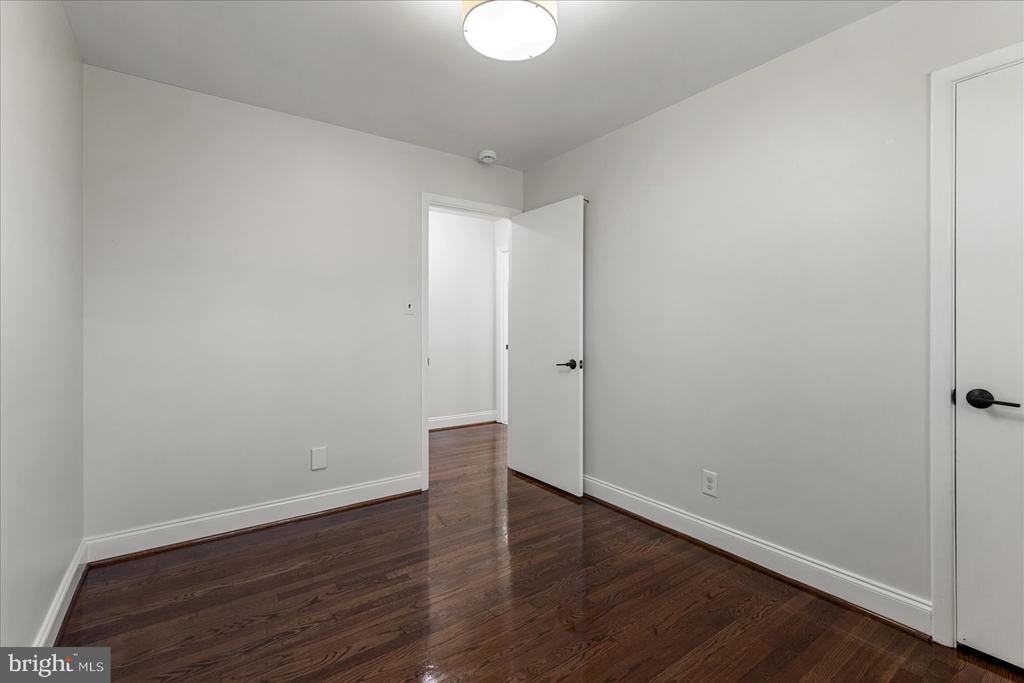 7114 XAVIER COURT