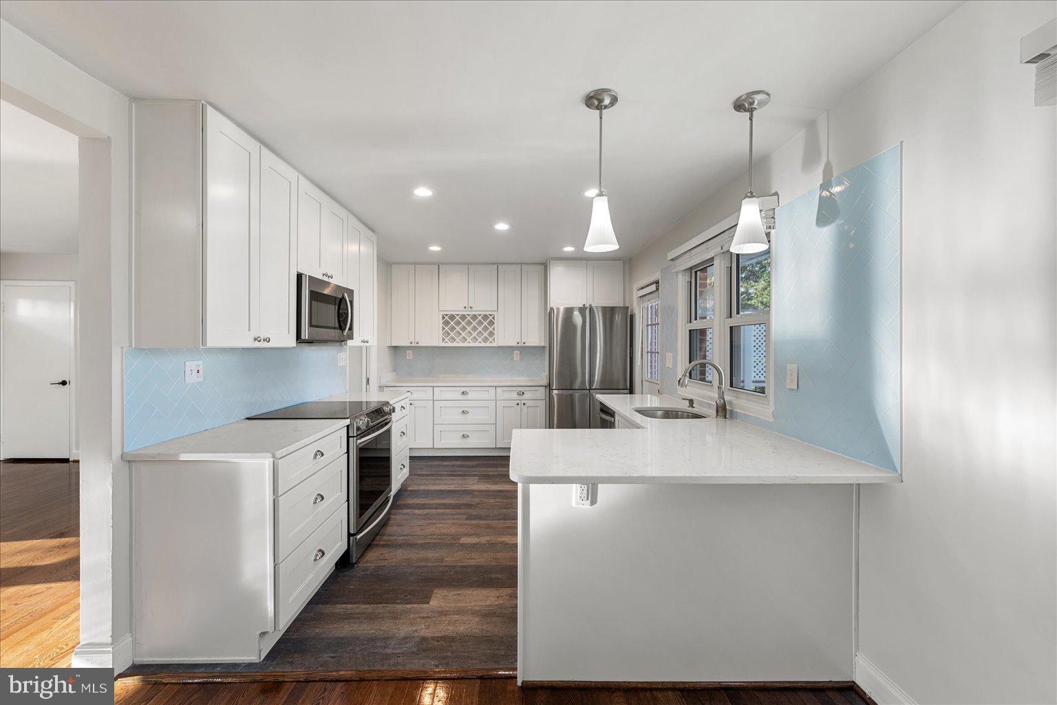 7114 XAVIER COURT