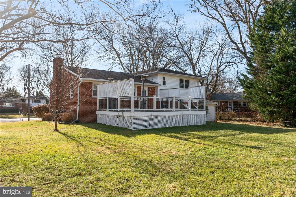 7114 XAVIER COURT
