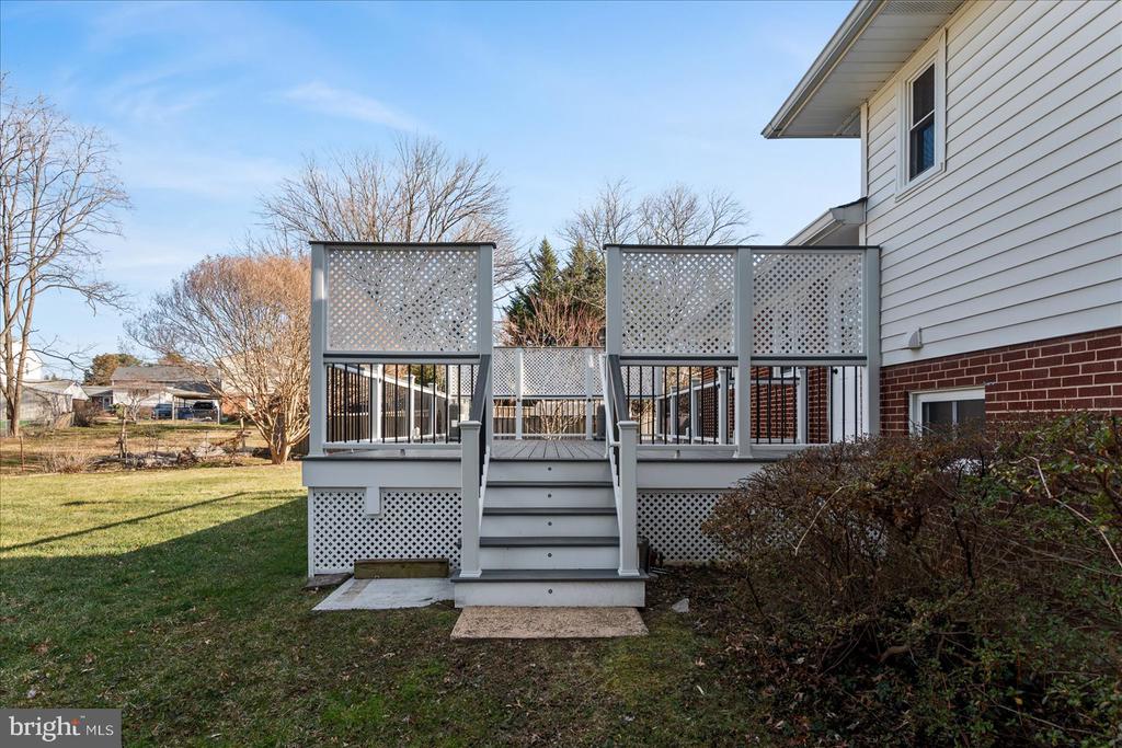 7114 XAVIER COURT