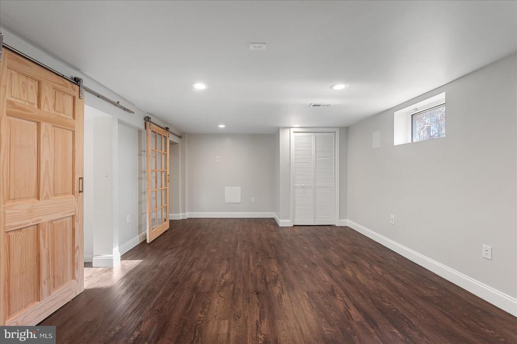 7114 XAVIER COURT