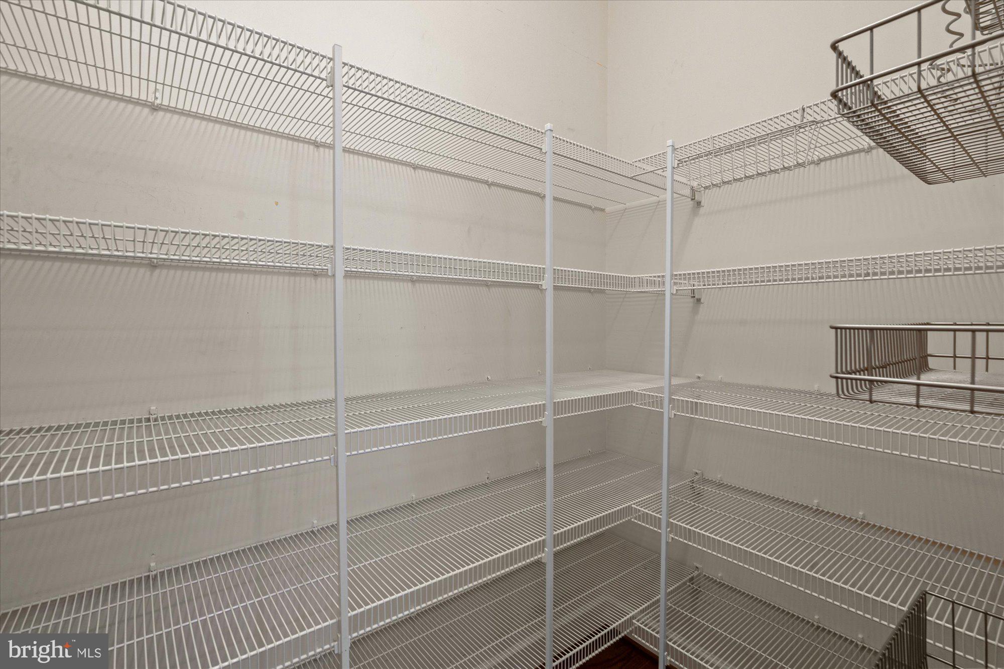 6223 SUMMIT POINT COURT