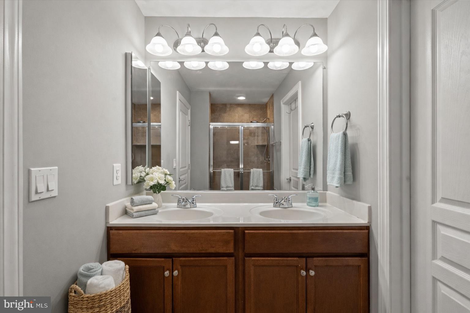 6223 SUMMIT POINT COURT