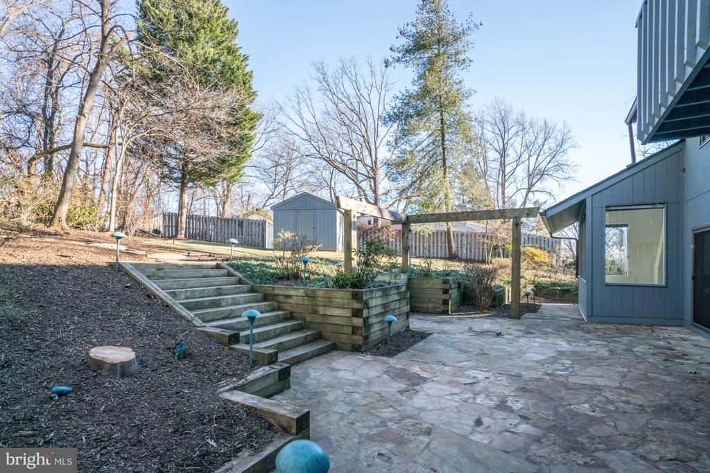 7107 ROXANN ROAD
