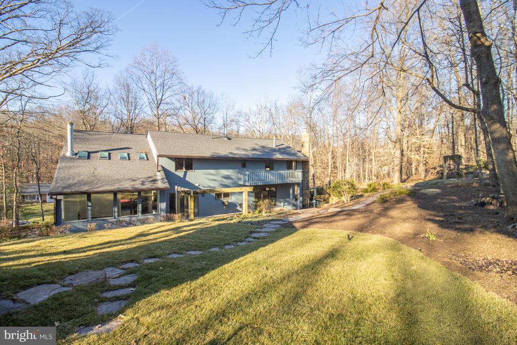7107 ROXANN ROAD