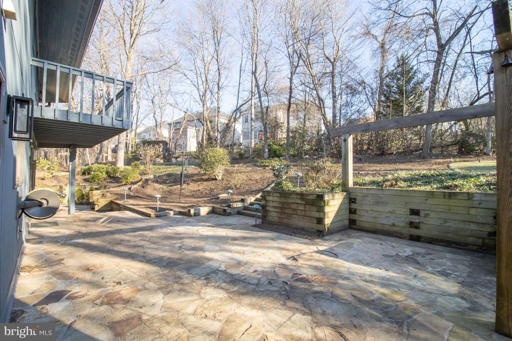 7107 ROXANN ROAD
