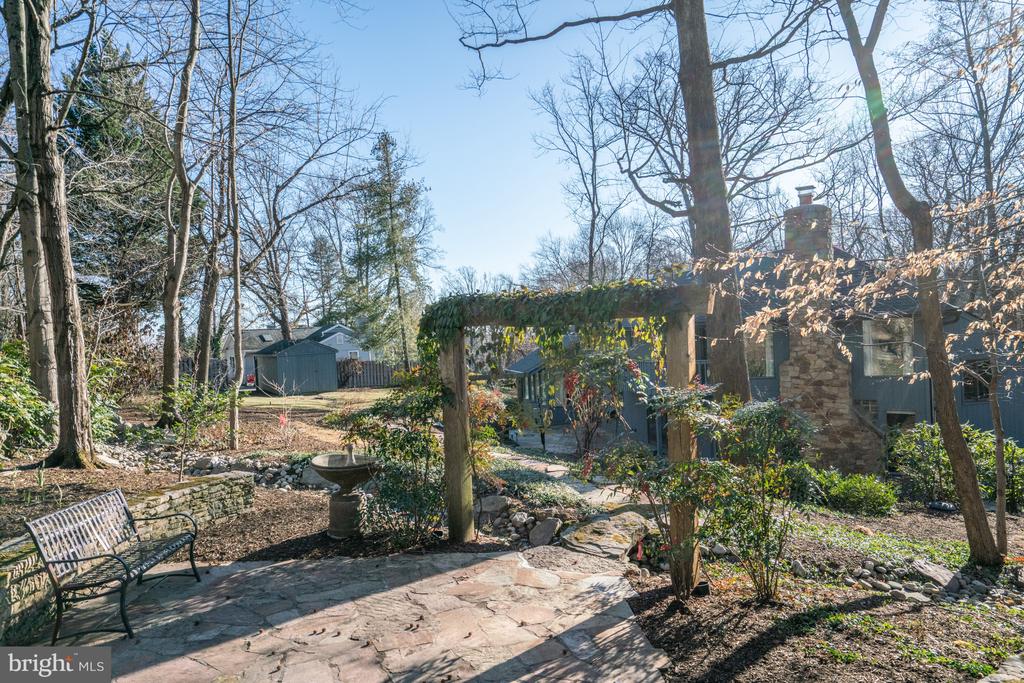 7107 ROXANN ROAD