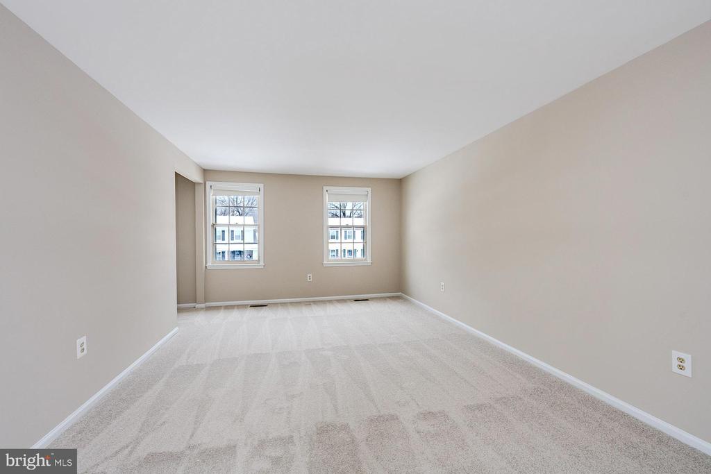 5708 HARRISON HOUSE COURT