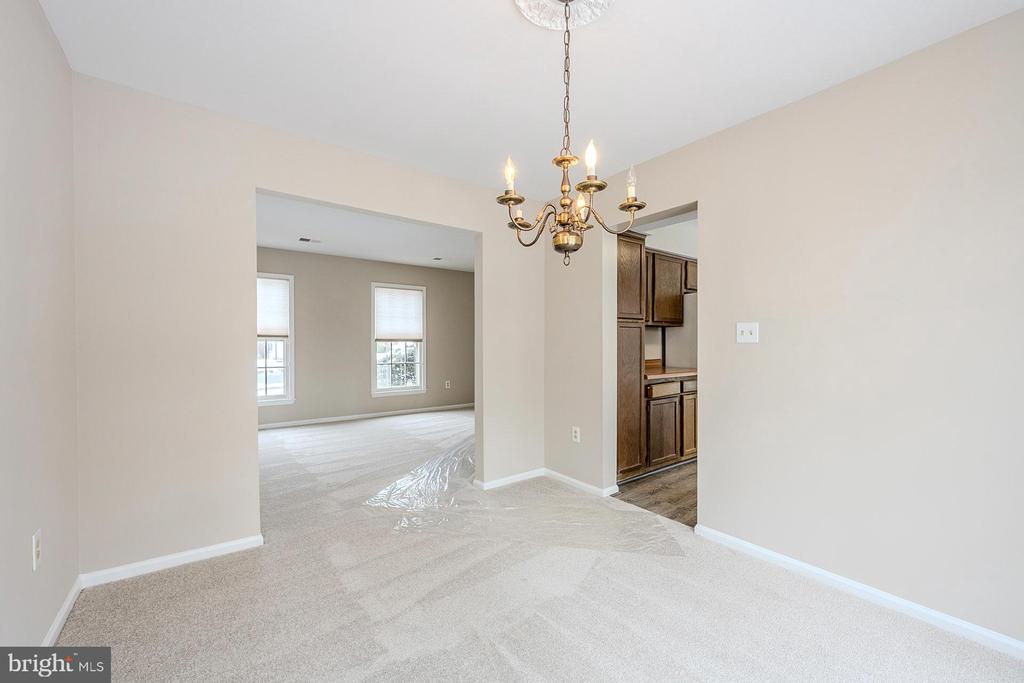 5708 HARRISON HOUSE COURT