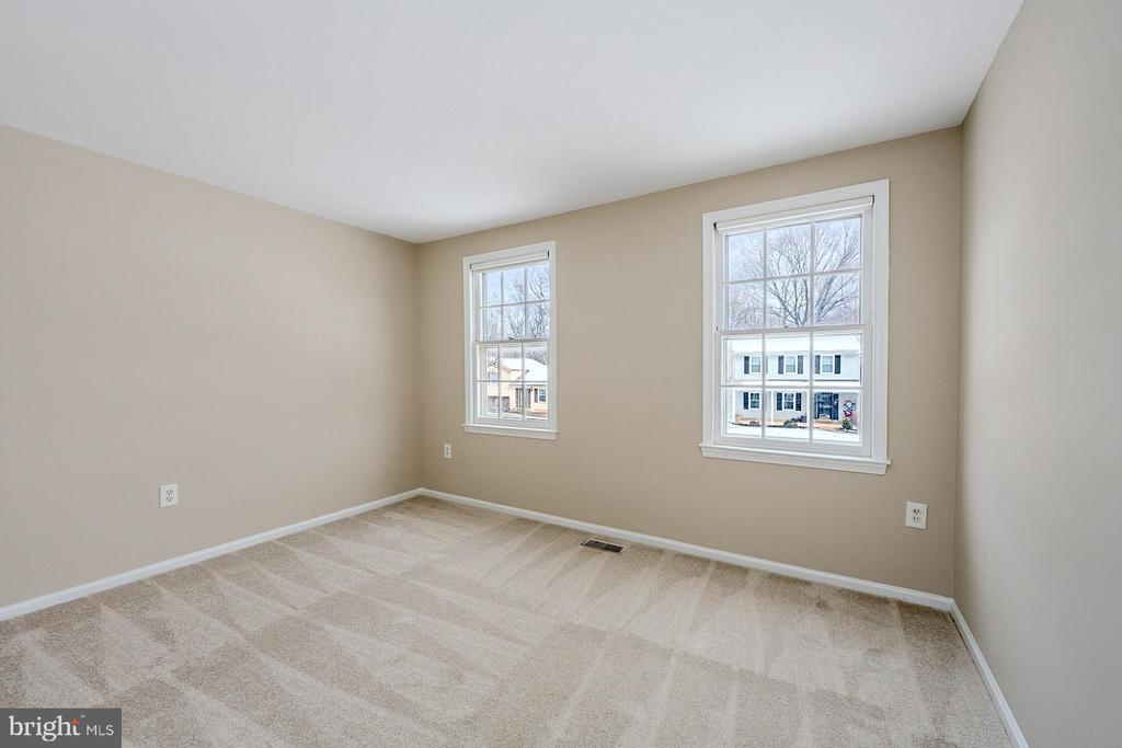 5708 HARRISON HOUSE COURT