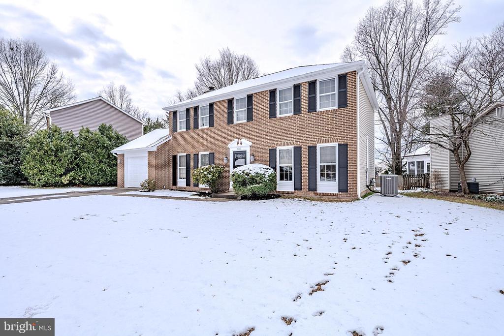 5708 HARRISON HOUSE COURT