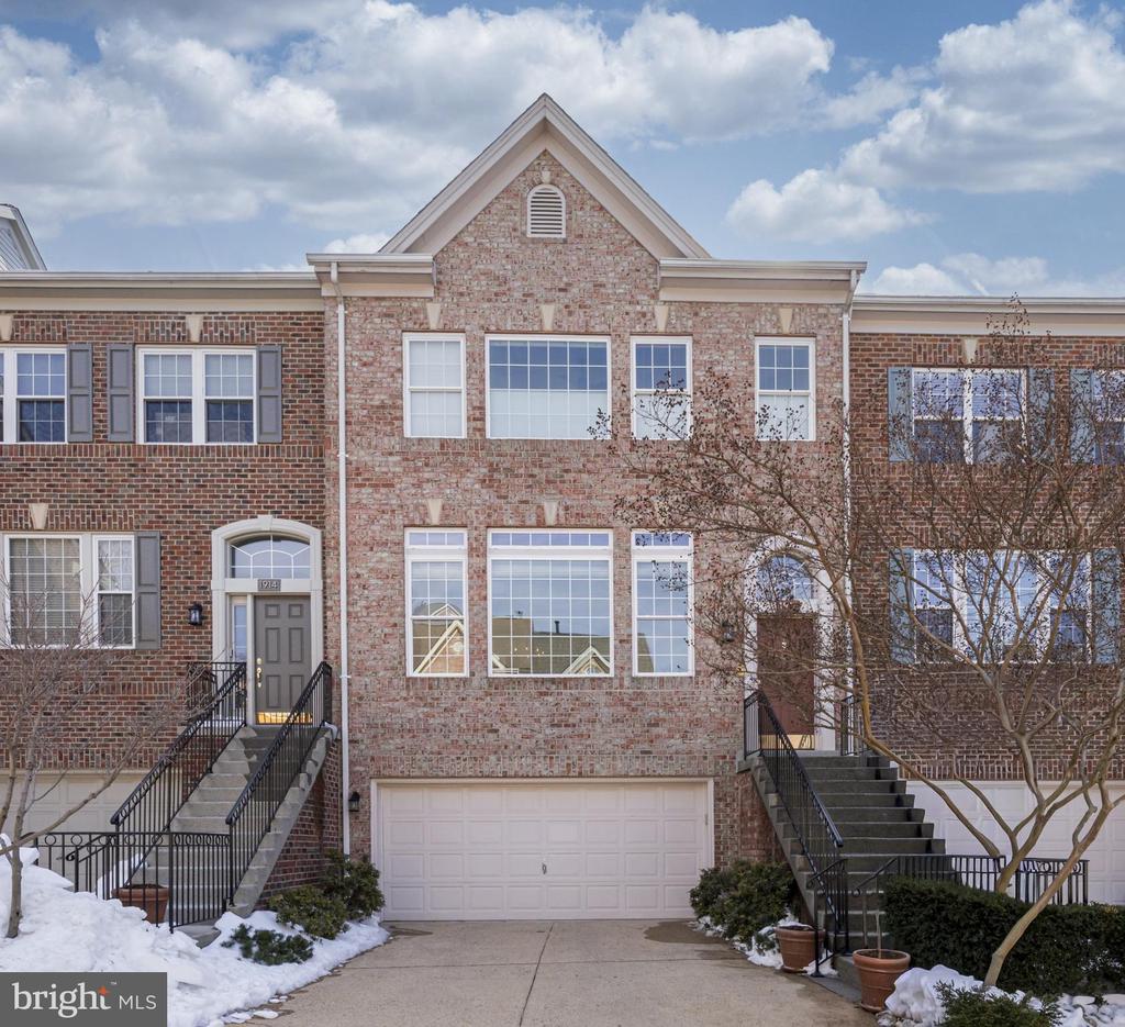 1916 LOGAN MANOR DRIVE
