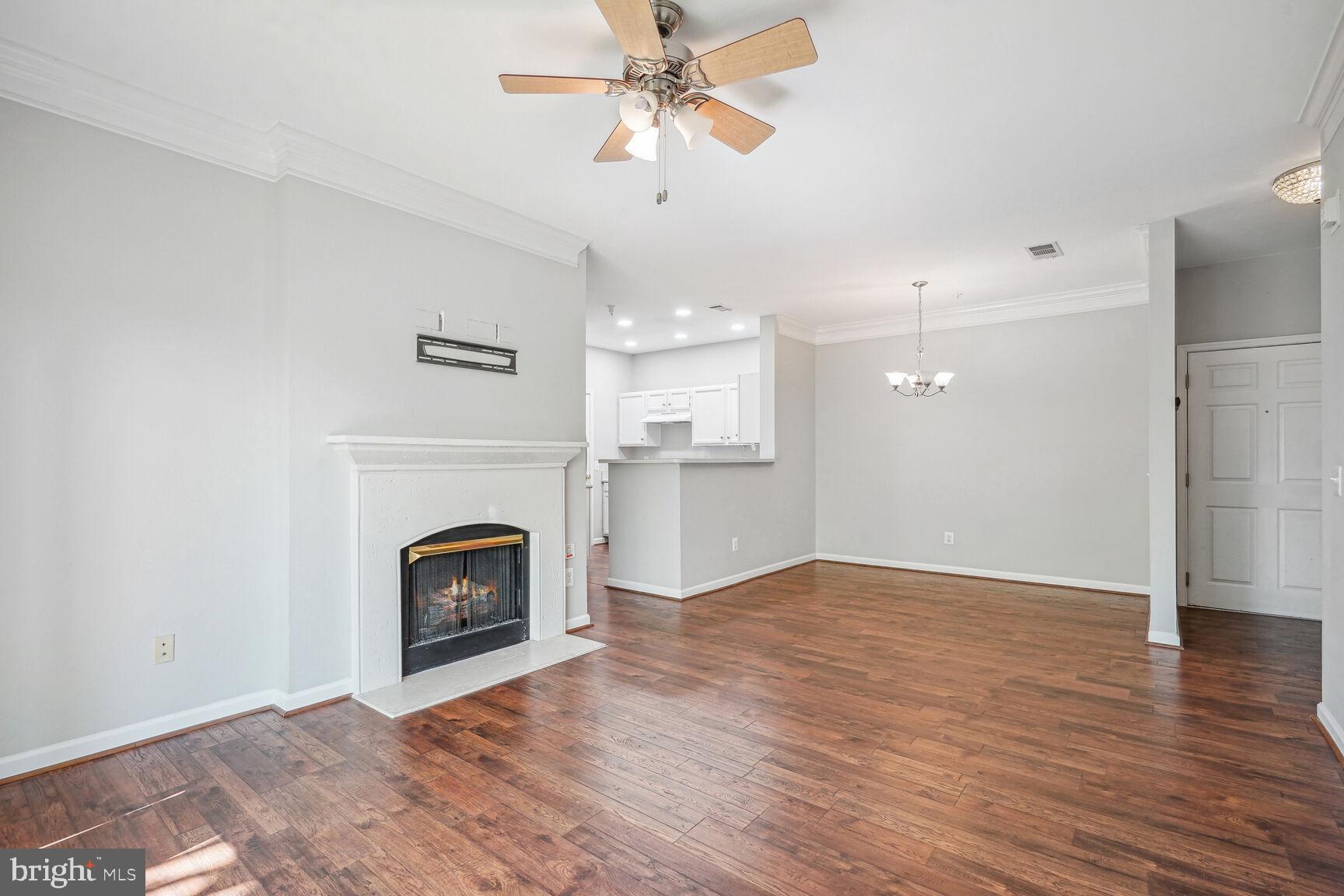 1601 SPRING GATE DRIVE 1210