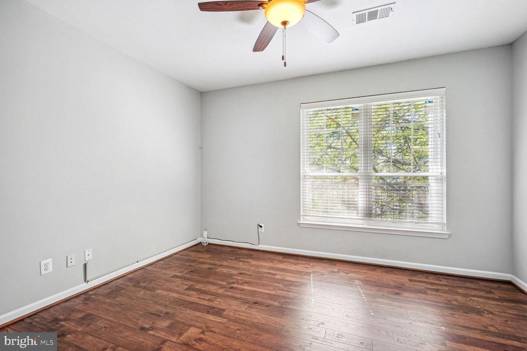1601 SPRING GATE DRIVE 1210