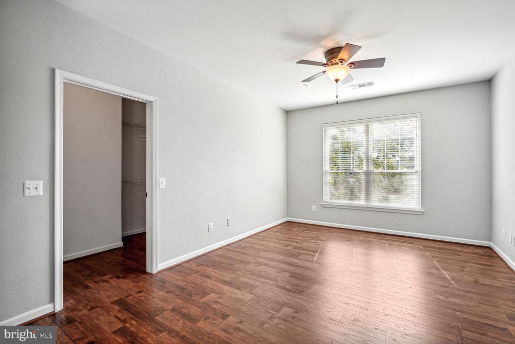 1601 SPRING GATE DRIVE 1210