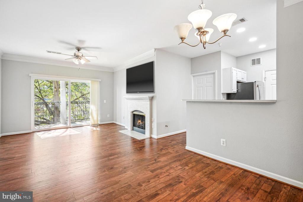 1601 SPRING GATE DRIVE 1210