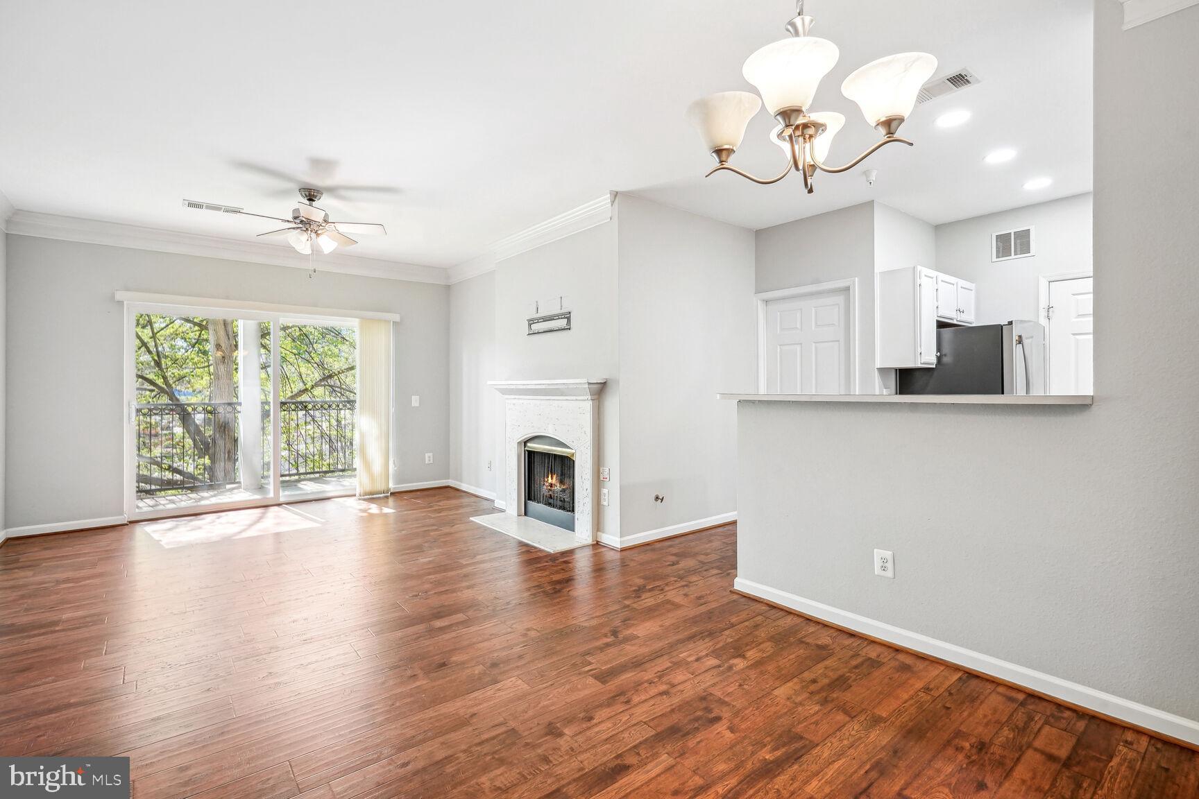 1601 SPRING GATE DRIVE 1210