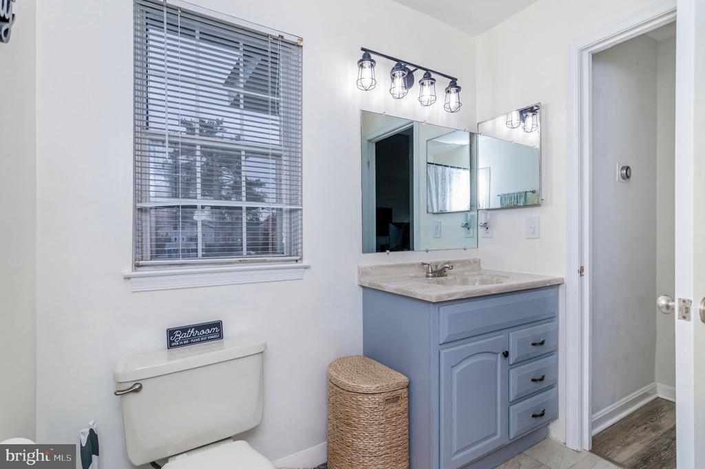 8610 BEEKMAN PLACE D 10D