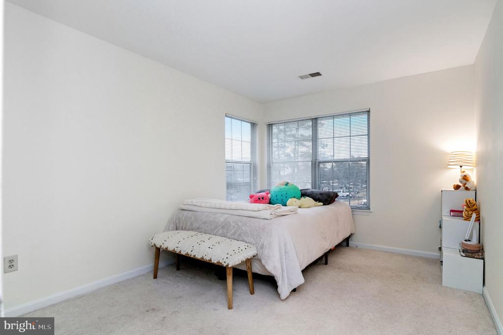 8610 BEEKMAN PLACE D 10D