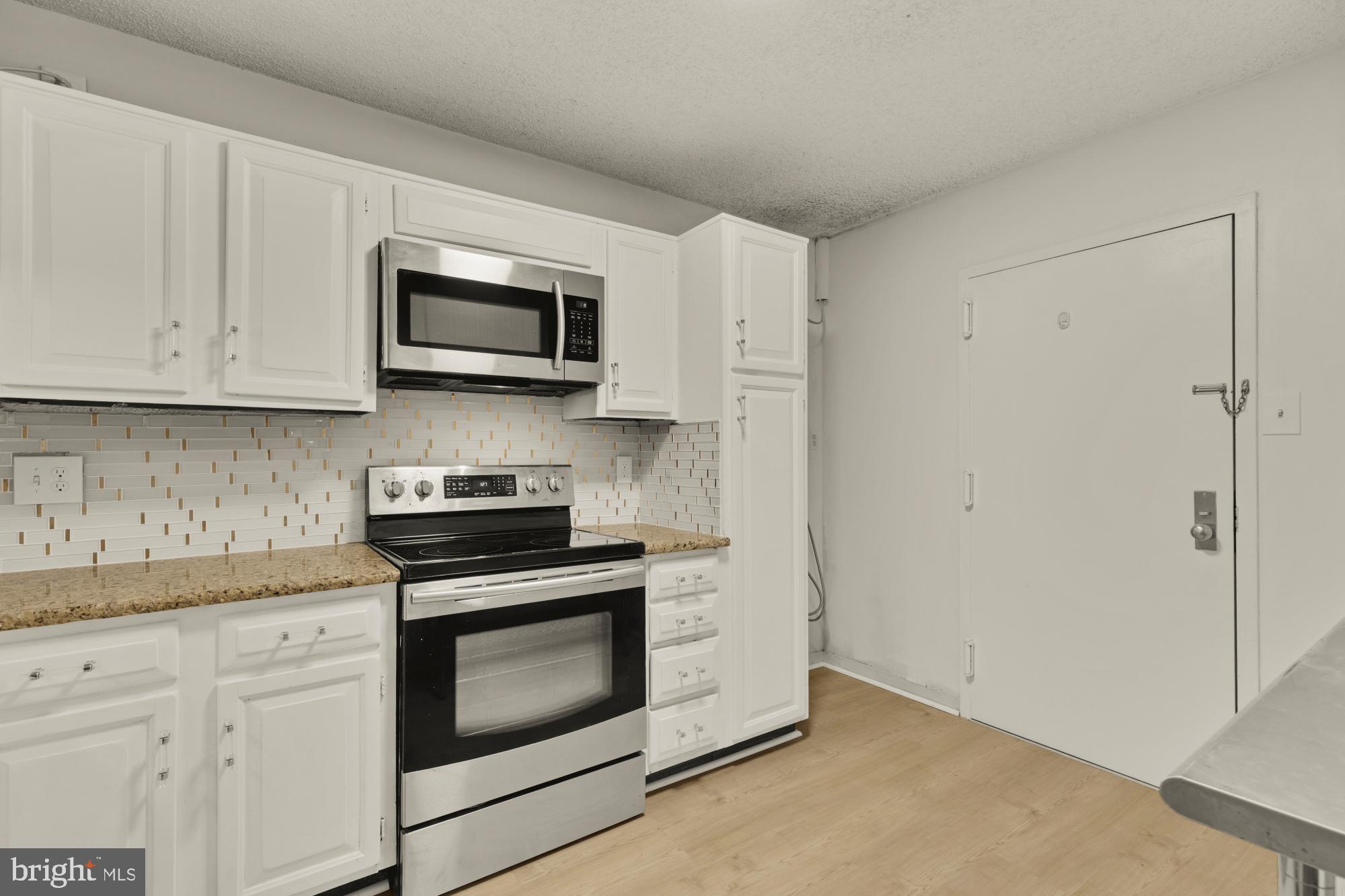 1800 OLD MEADOW ROAD 303