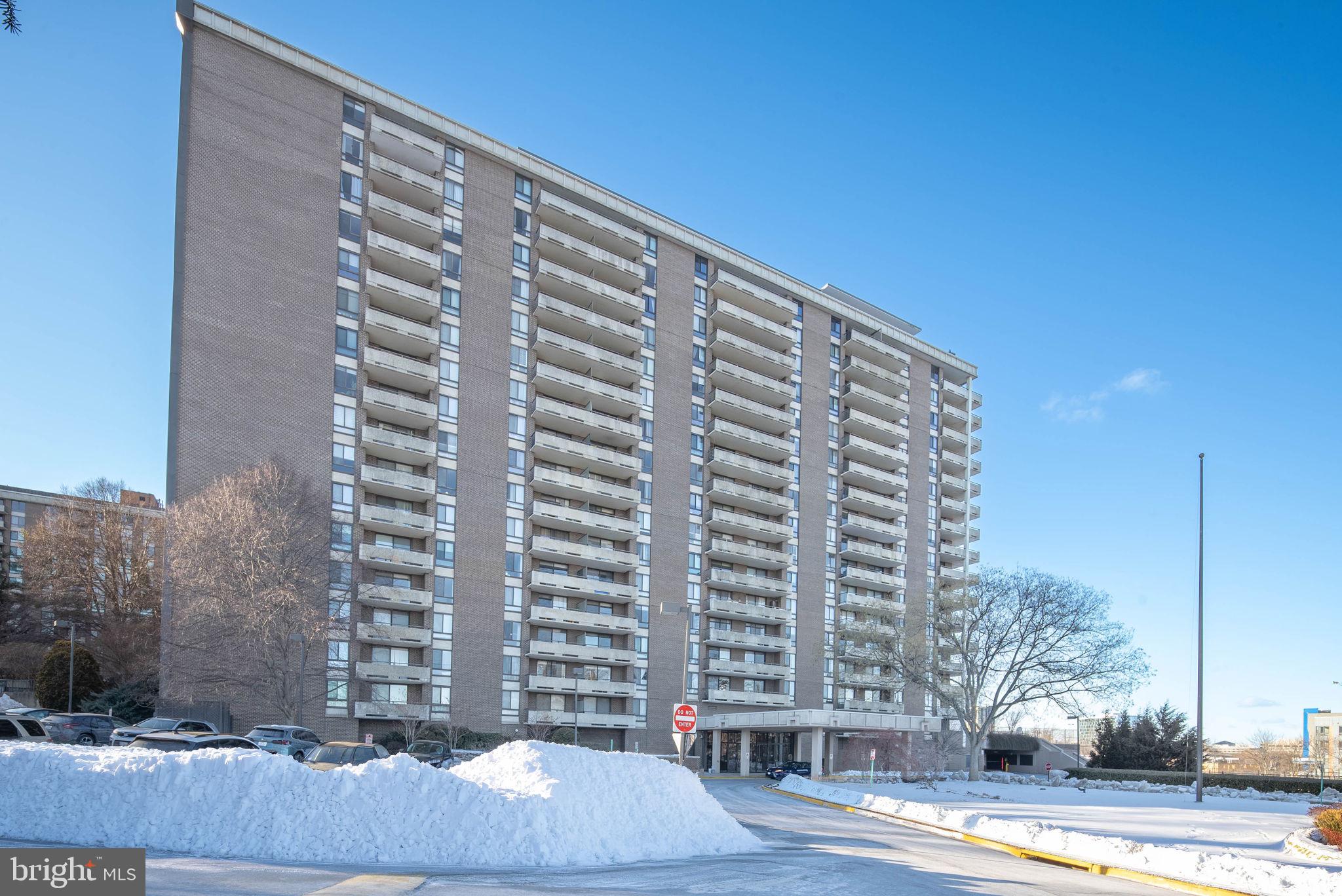 1800 OLD MEADOW ROAD 303