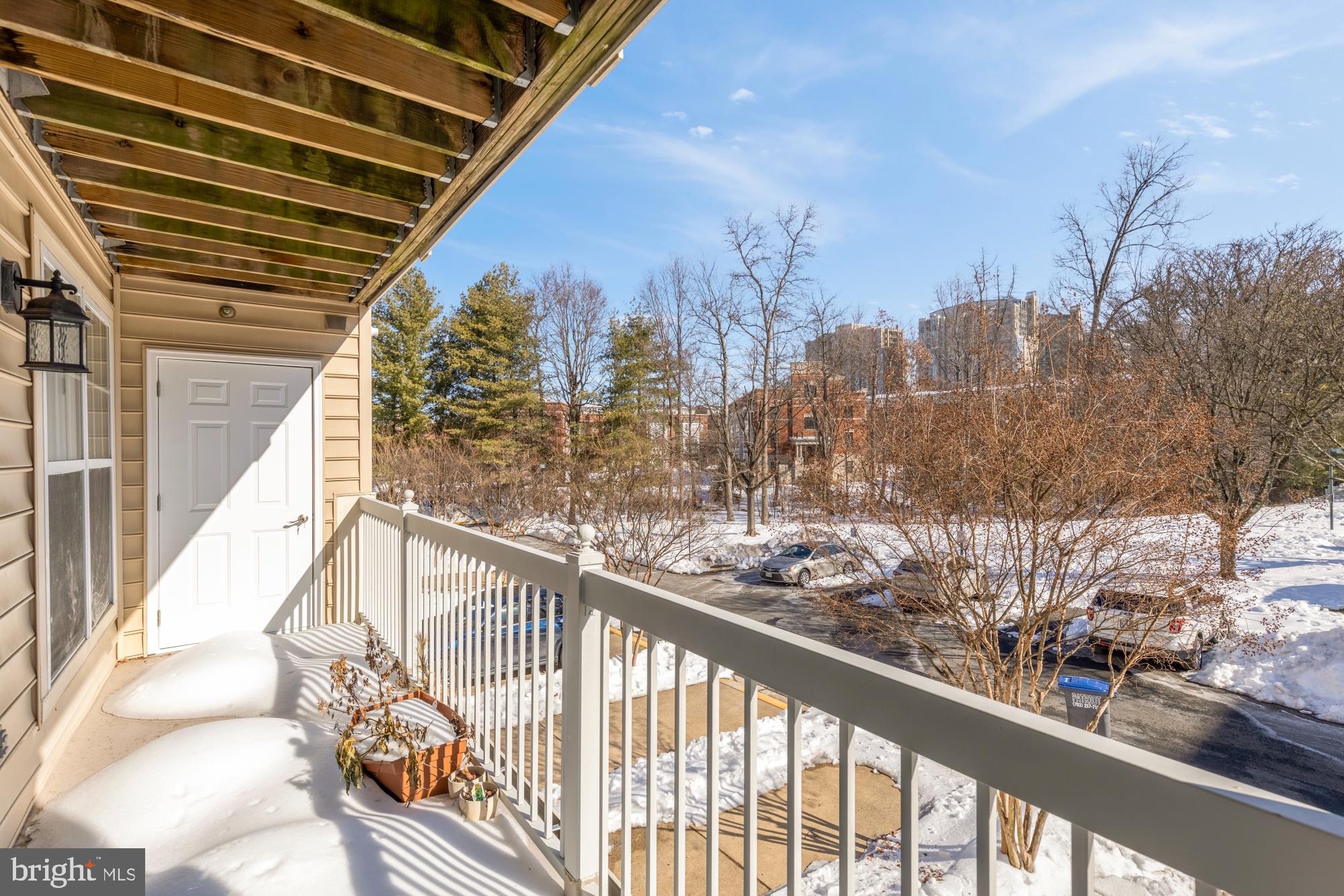 1887 CRESCENT PARK DRIVE 111A