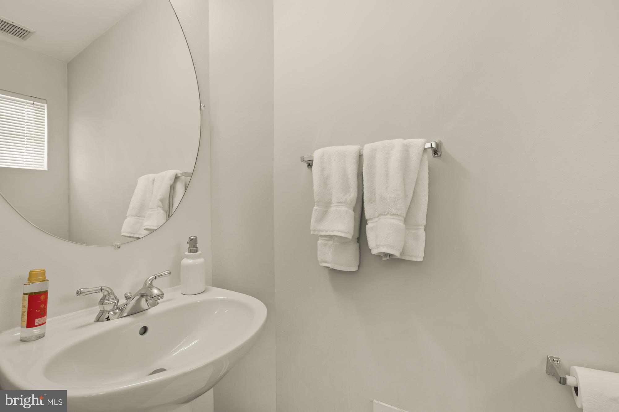 1887 CRESCENT PARK DRIVE 111A