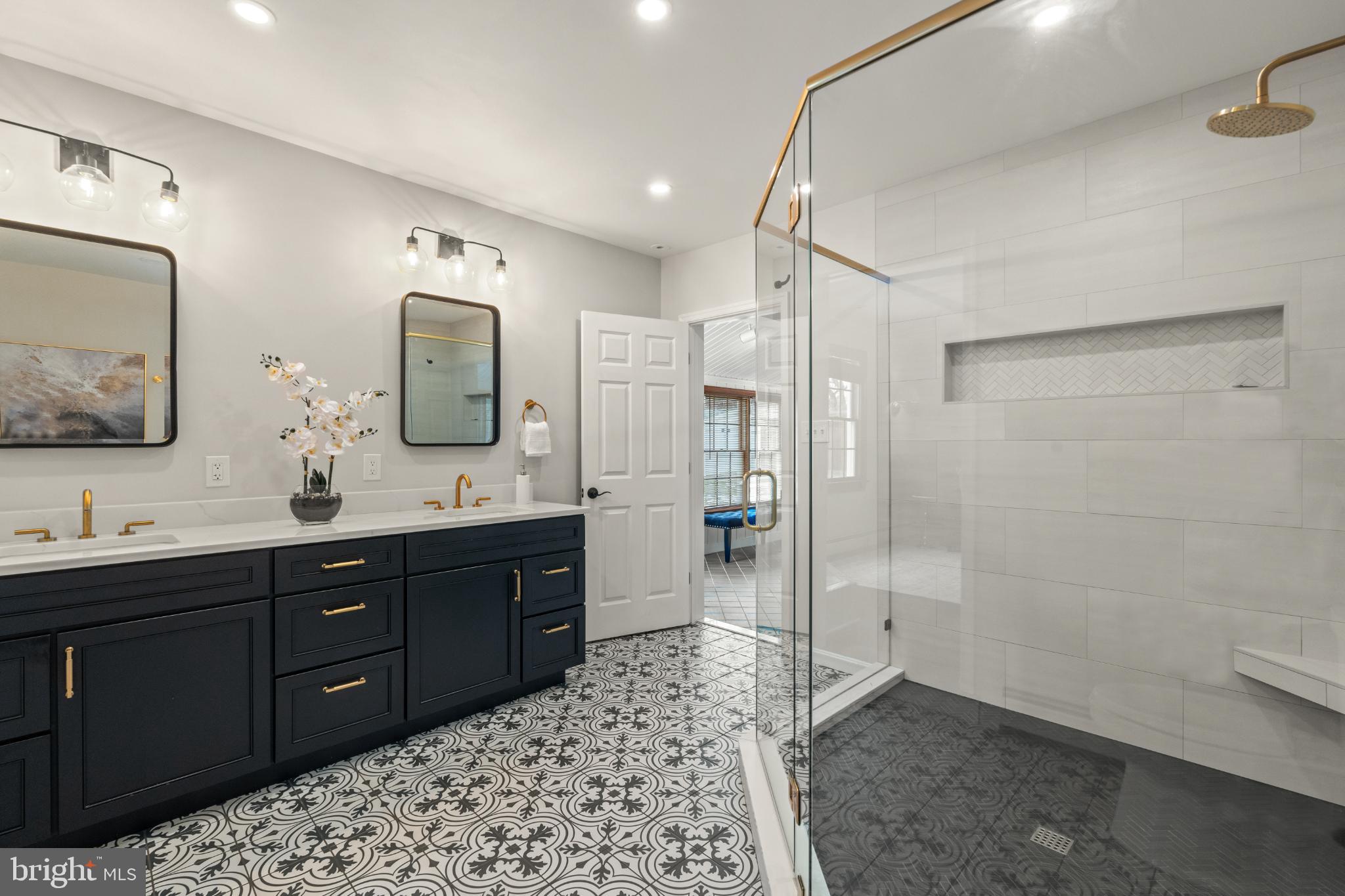 6336 OAK RIDGE DRIVE