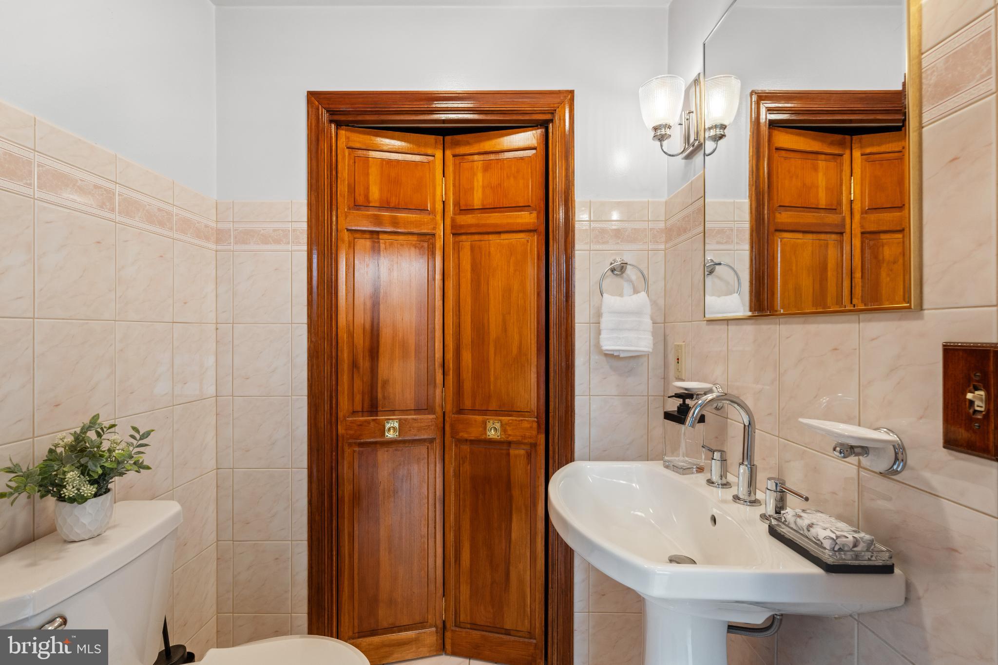 6336 OAK RIDGE DRIVE